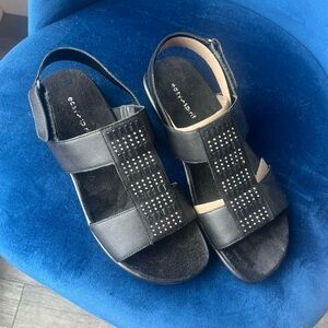 Easy Spirit Sandals - size 7.5